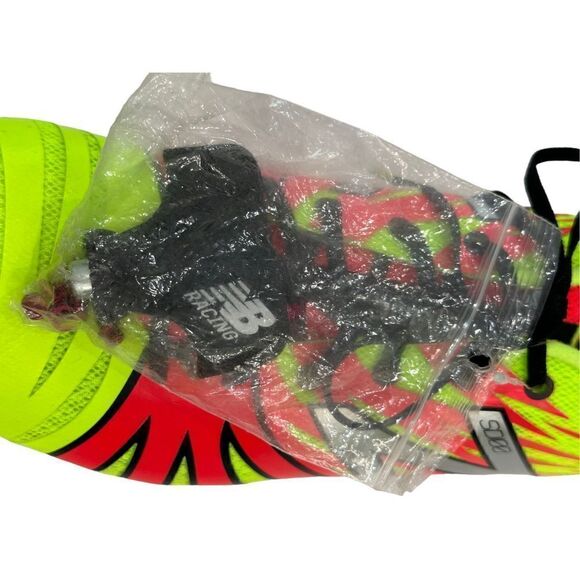 NWOT New Balance Silent Hunter Track Shoes - Picture 6 of 9